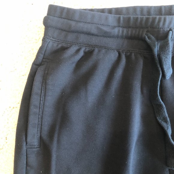 Women's Fabletics Black High-Waisted Stretch Joggers Sweatpants Size Medium - Picture 2 of 10